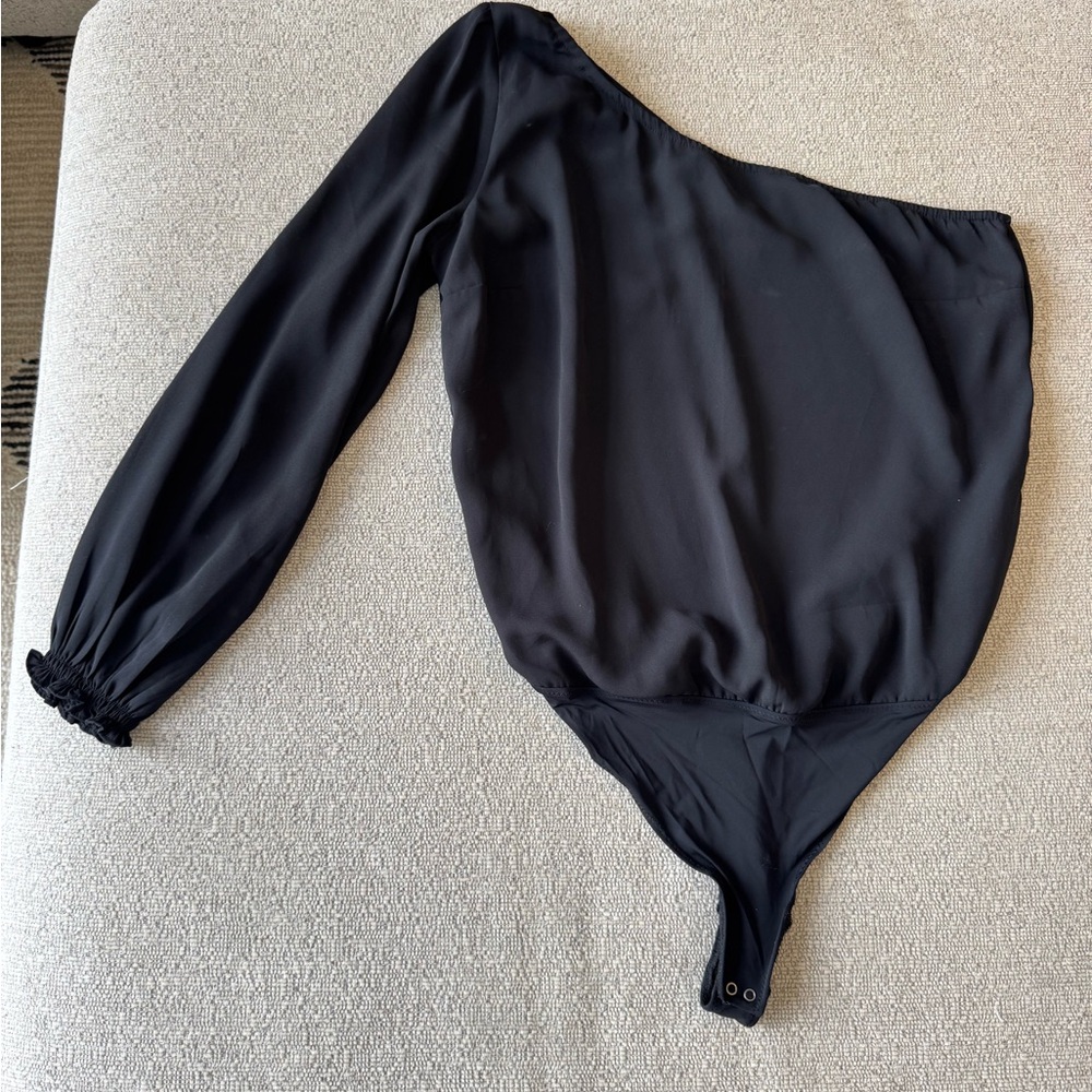 Abercrombie & Fitch Black One-Shoulder Bodysuit